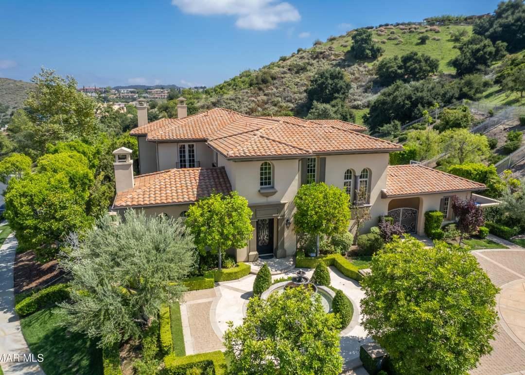 Real Estate Agent in Calabasas CA